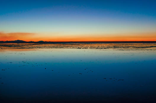 乌尤尼盐湖日出图片素材免费下载