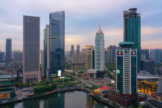 城市现代建筑群天际线地标高楼图片素材免费下载