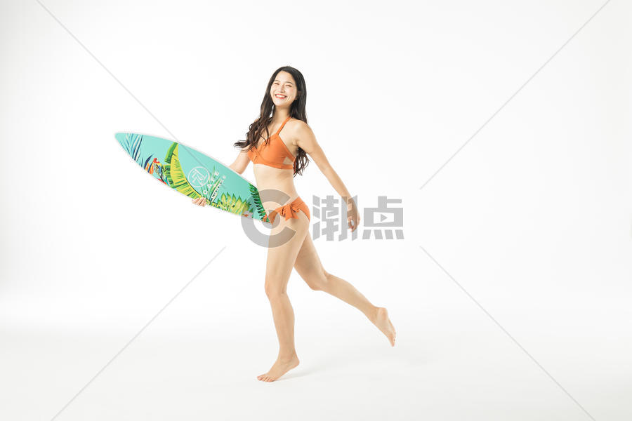 泳装美女冲浪图片素材免费下载