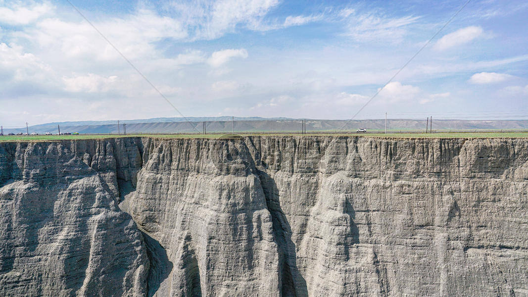 新疆峡谷峭壁图片素材免费下载