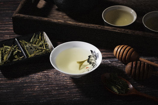 一勺杭州龙井茶叶图片素材免费下载