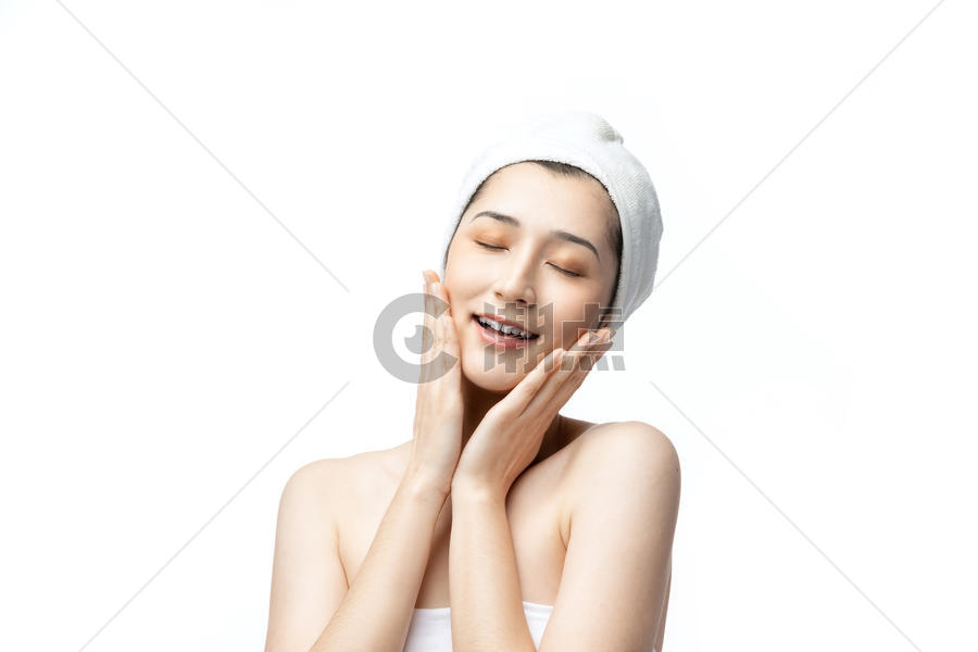 女性护肤图片素材免费下载
