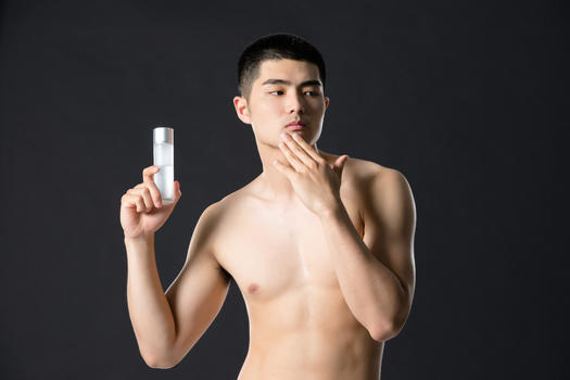 男性保湿护肤图片素材免费下载