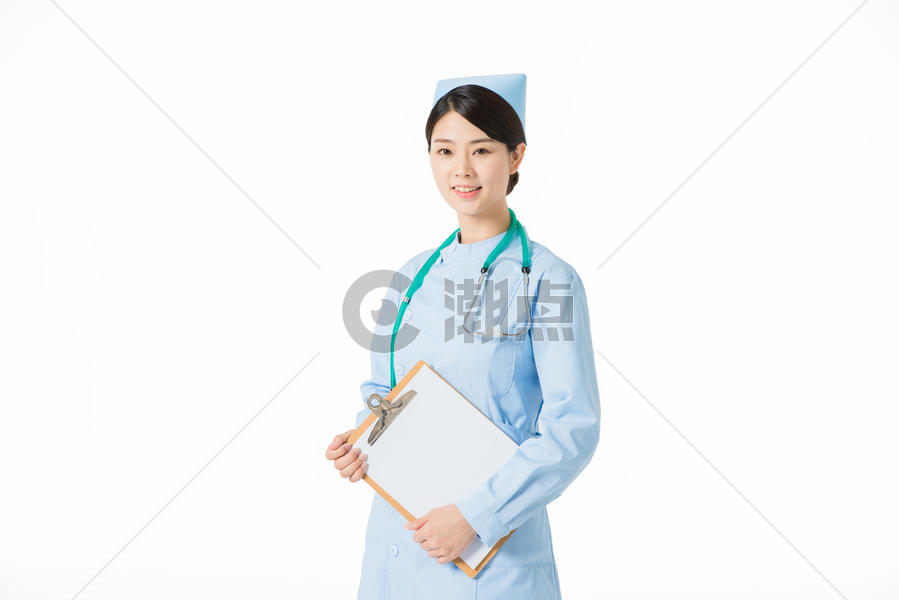 护士抱着病例图片素材免费下载