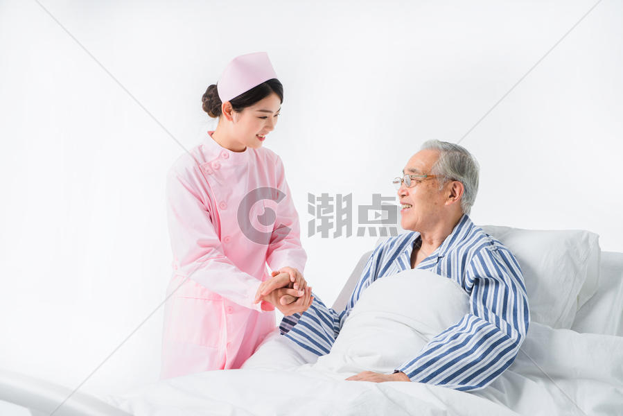 护士照顾住院病人图片素材免费下载