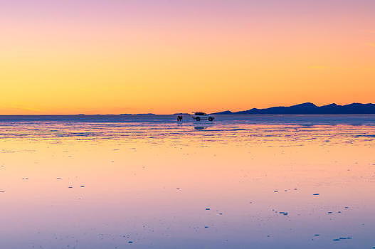 乌尤尼盐湖黄昏图片素材免费下载