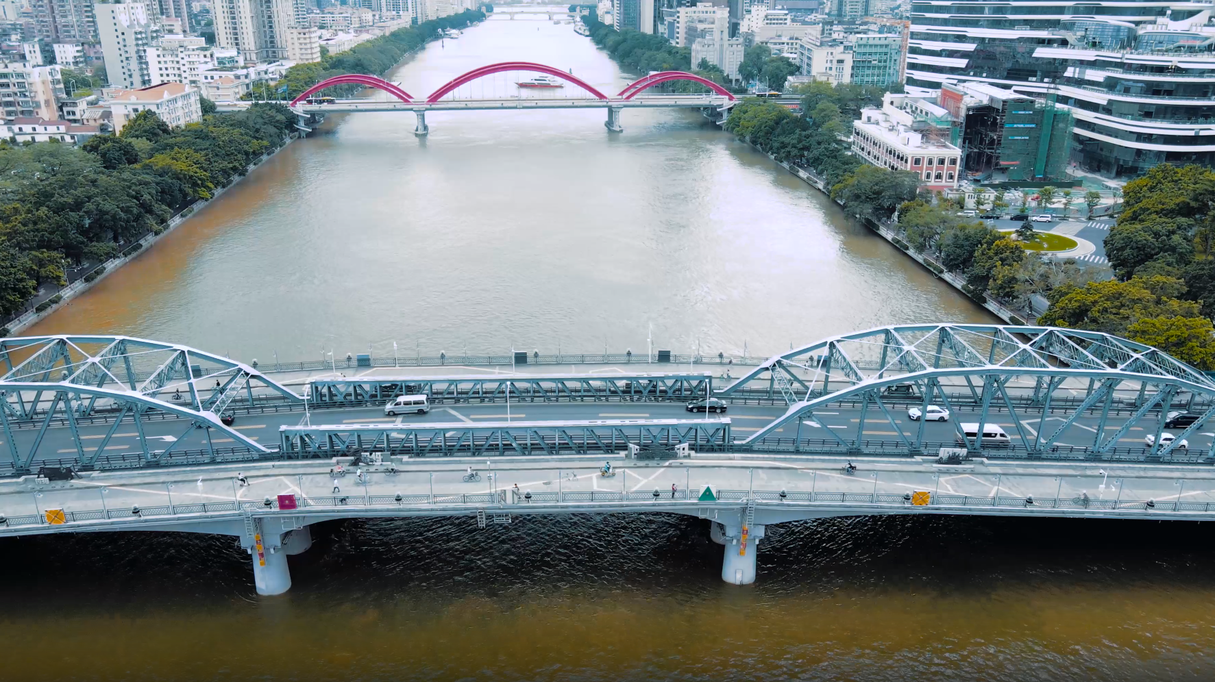 航拍广州海珠大桥城市地标视频的预览图