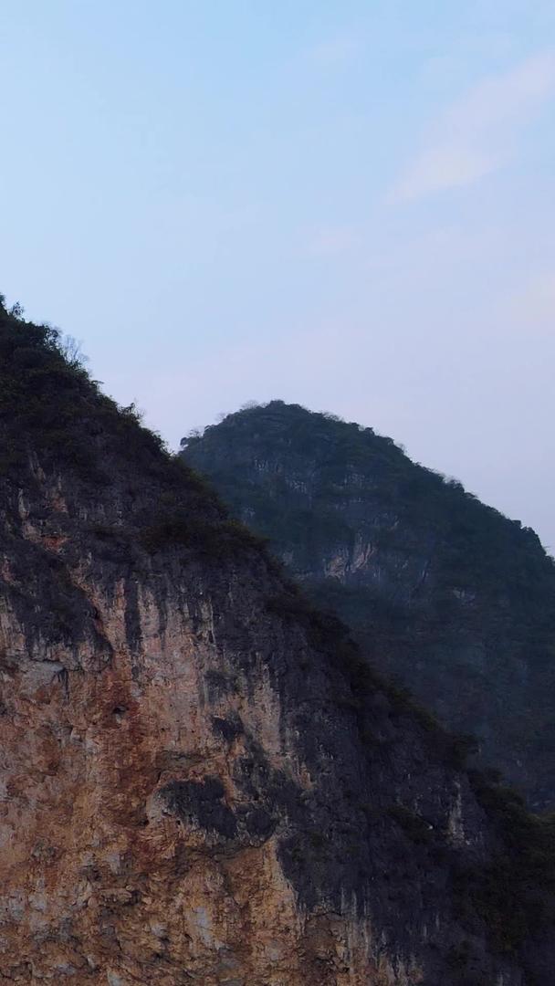 桂林阳朔奇山洞穴视频的预览图