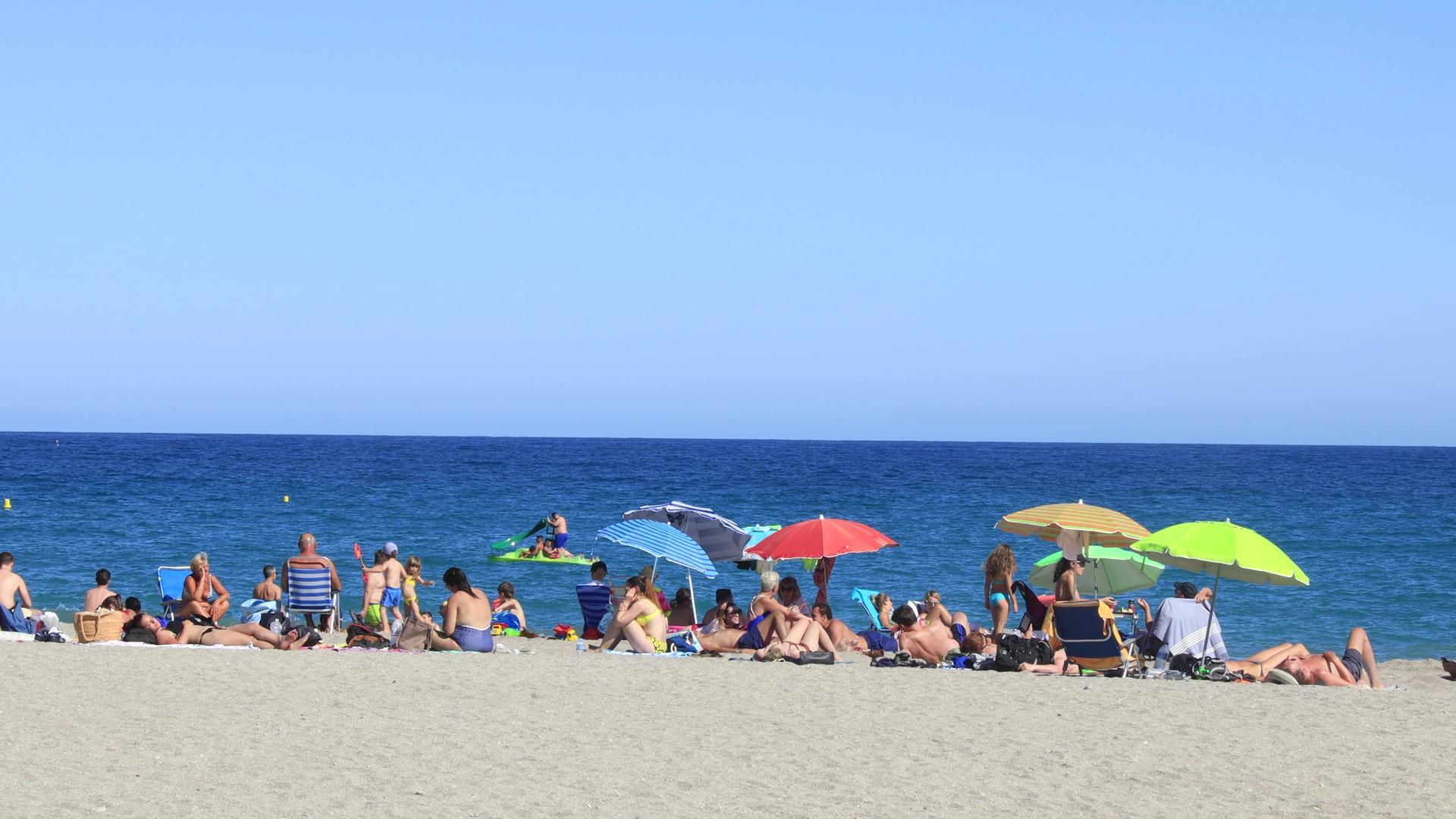 海滩沙滩游泳度假4K合集视频的预览图