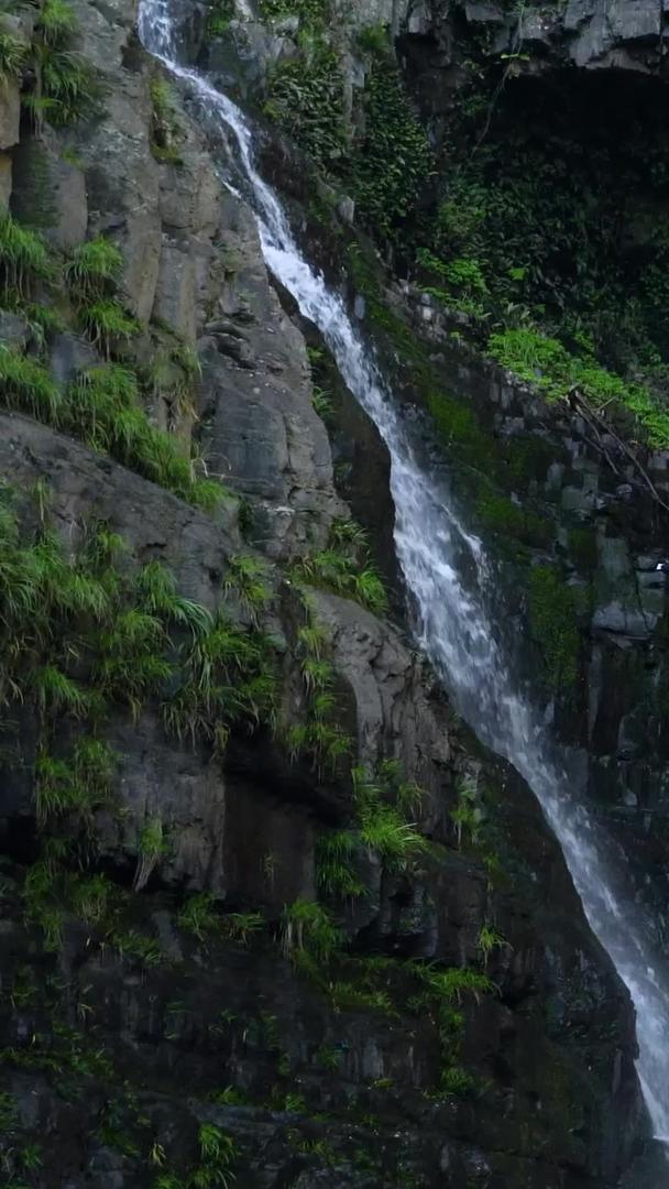 奉化溪口三隐潭瀑布三处瀑布实拍声音视频的预览图