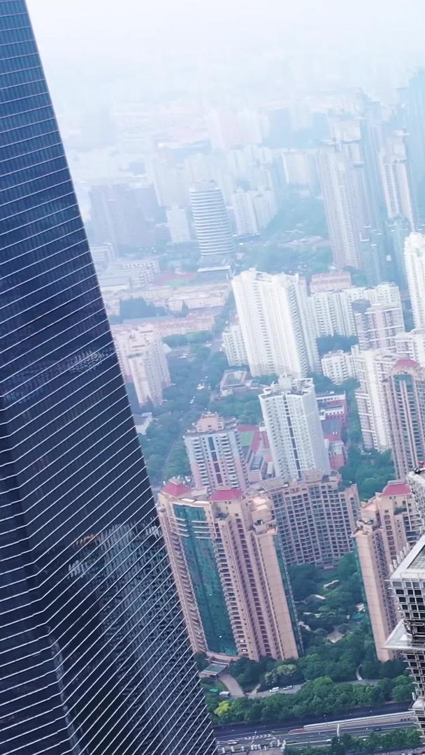 上海金茂大厦航拍视频的预览图