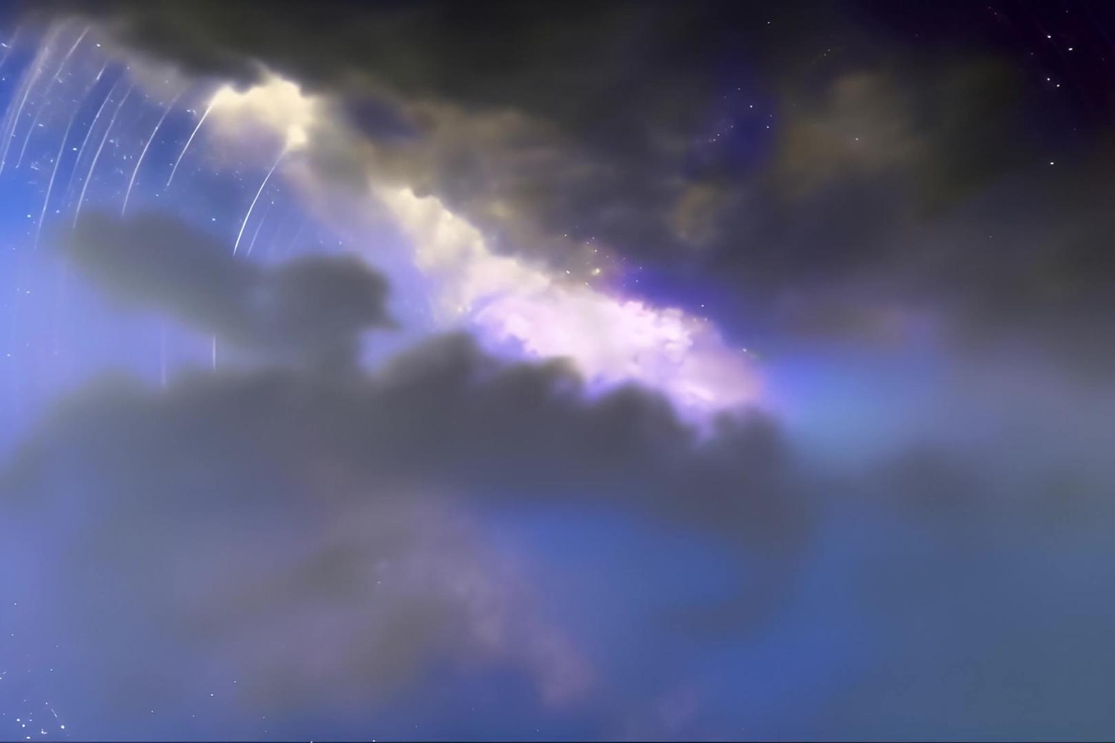 明亮的星空背景视频的预览图