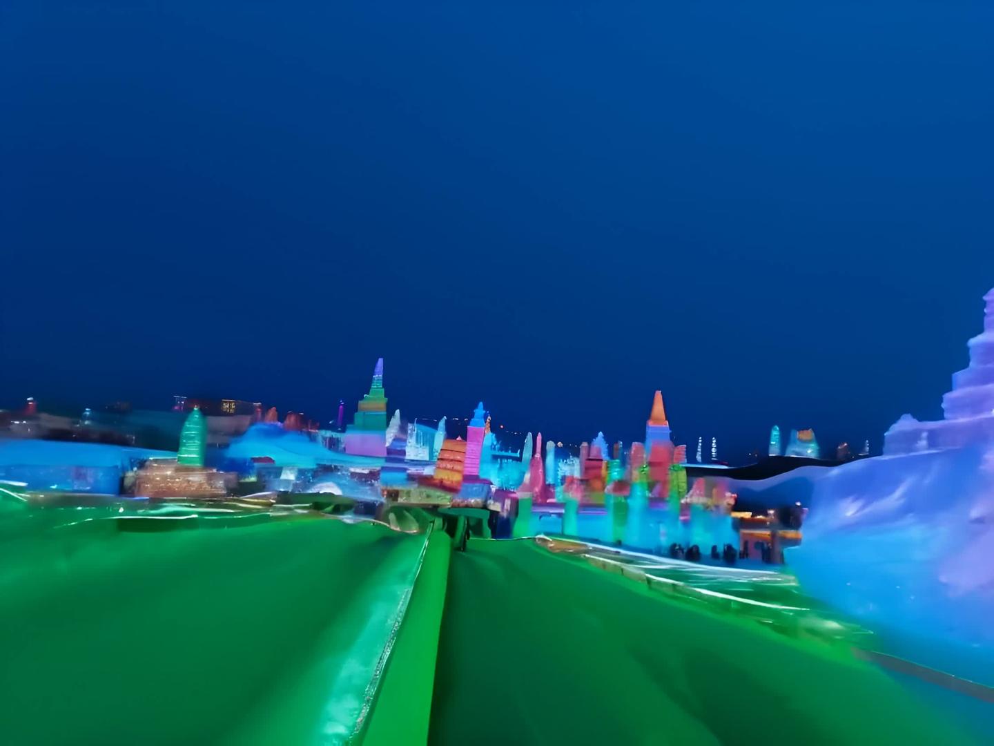 哈尔滨冰雪世界视频的预览图