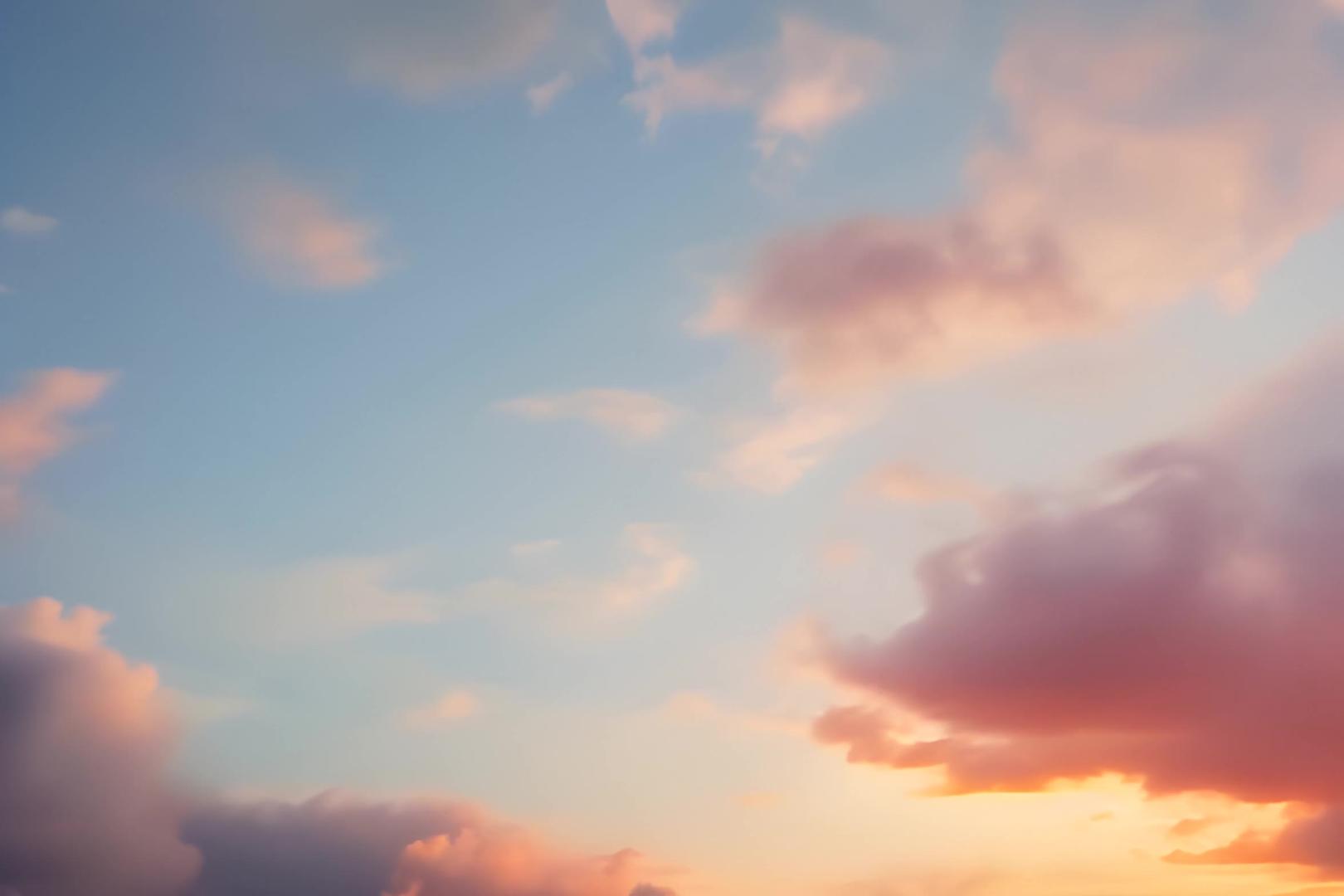 云中美丽的夕阳视频的预览图