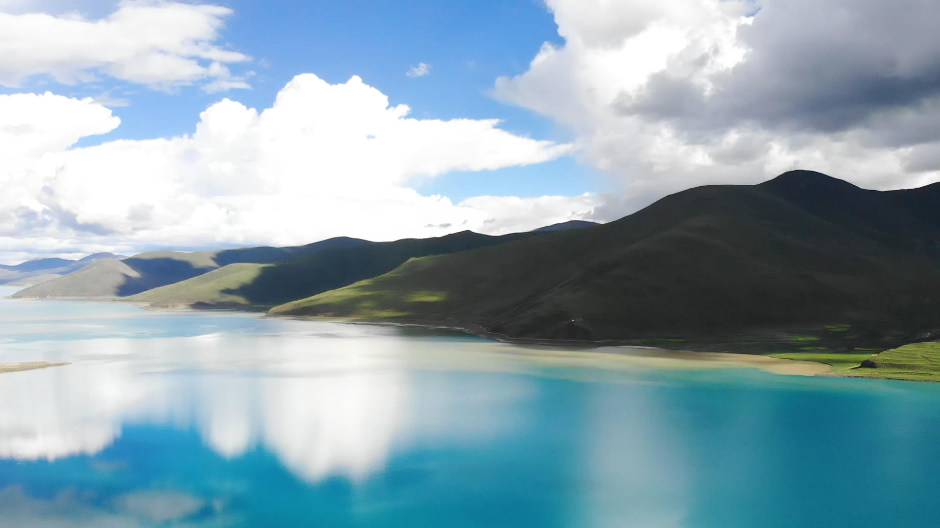 高原湖泊视频的预览图
