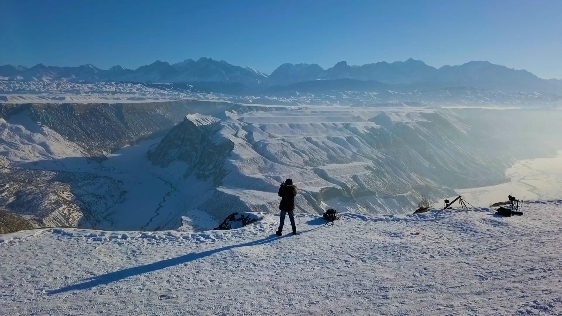 新疆安集海大峡谷视频的预览图