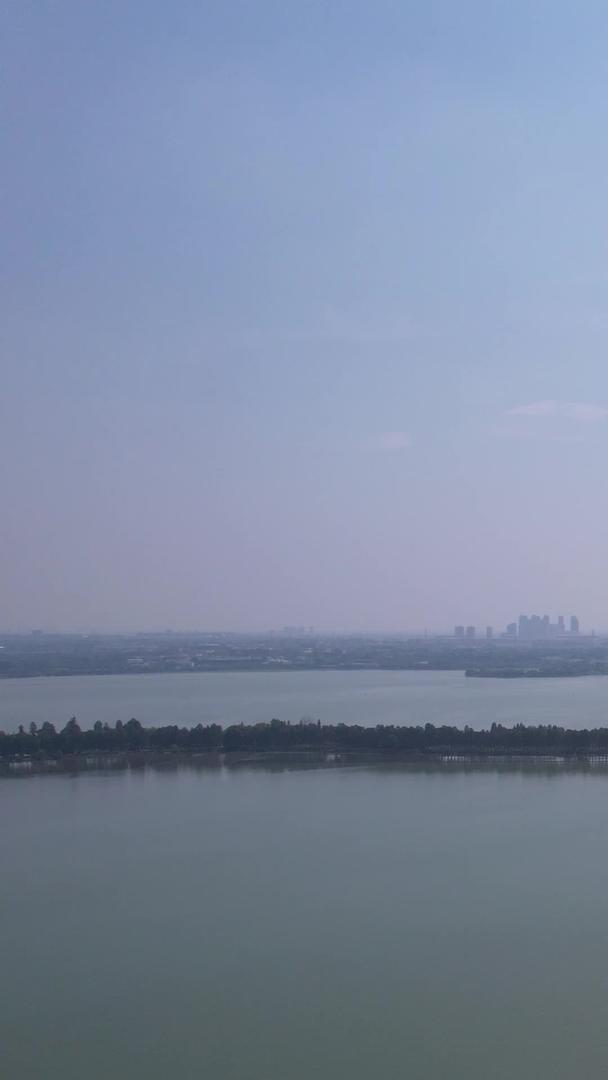 湖北5A级景区航拍城市地标东湖绿道旅游素材视频的预览图