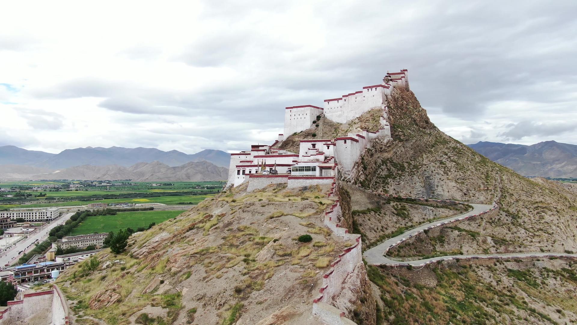 西藏日喀则地区江孜县旅游景点江孜古堡视频的预览图