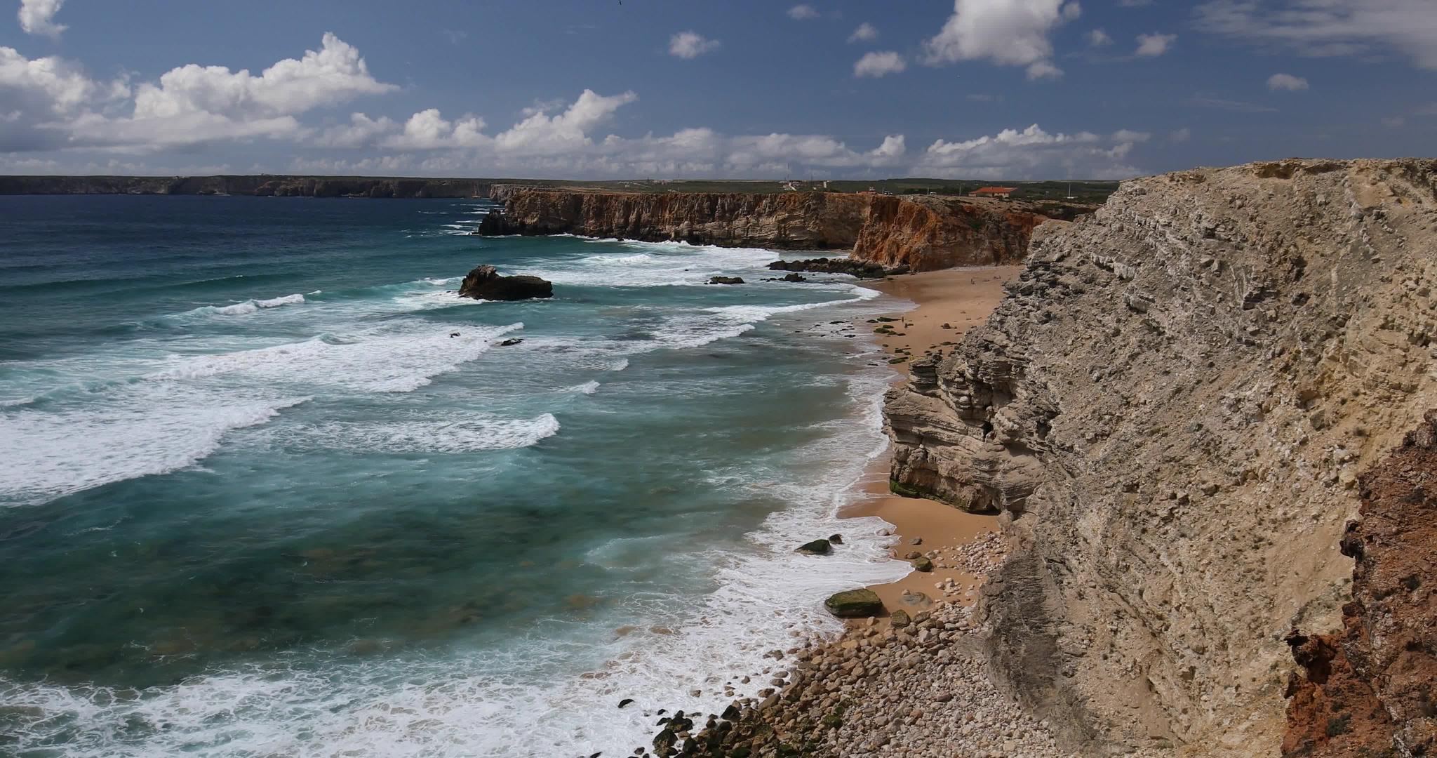 葡萄牙阿尔加维萨格雷斯角的普拉亚是托内尔海滩海滩视频的预览图