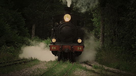古老的蒸汽机车视频的预览图