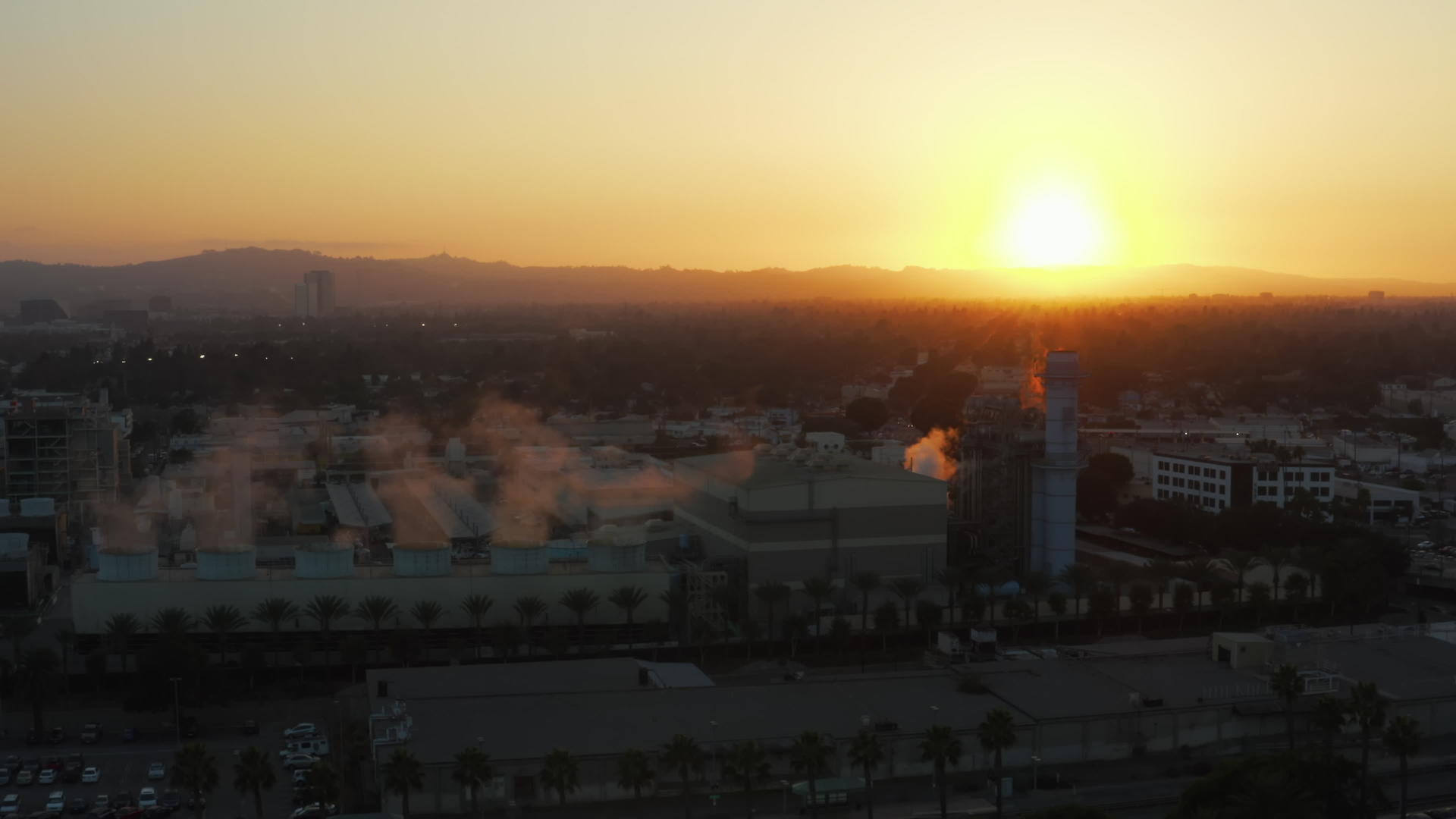 棕榈蒸汽厂和布班克洛斯天使加州日落4公里视频的预览图
