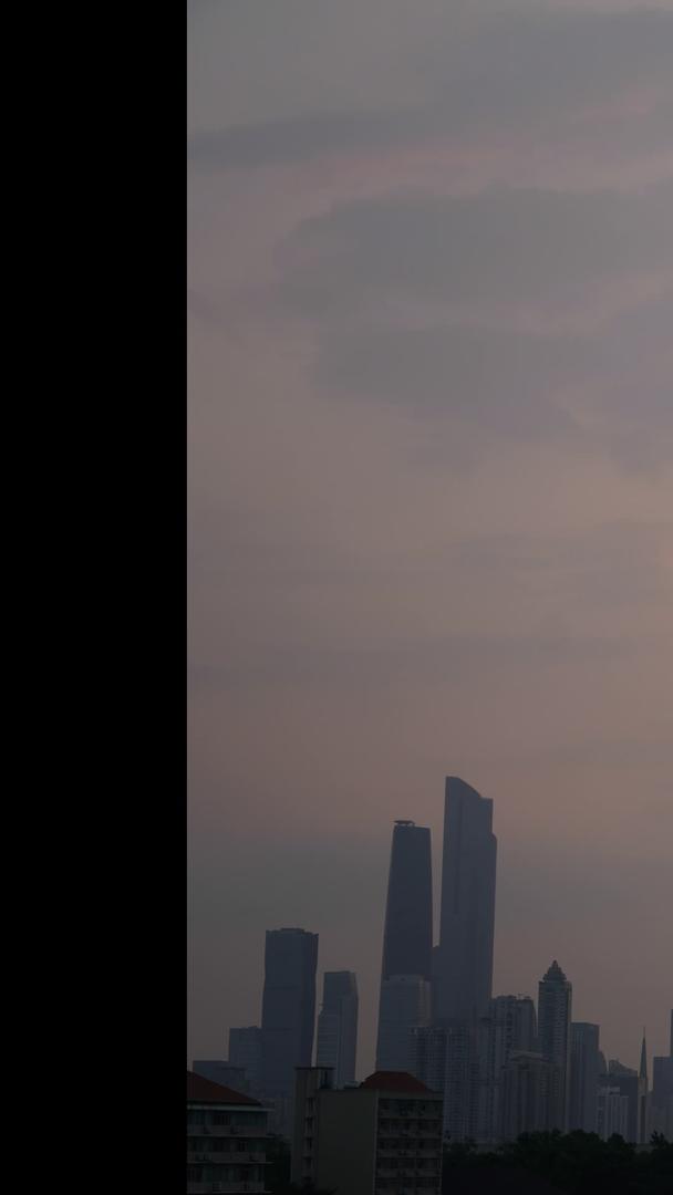 日出珠江新城视频的预览图