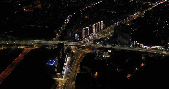 南京城江宁双龙大道夜景4K航拍视频的预览图