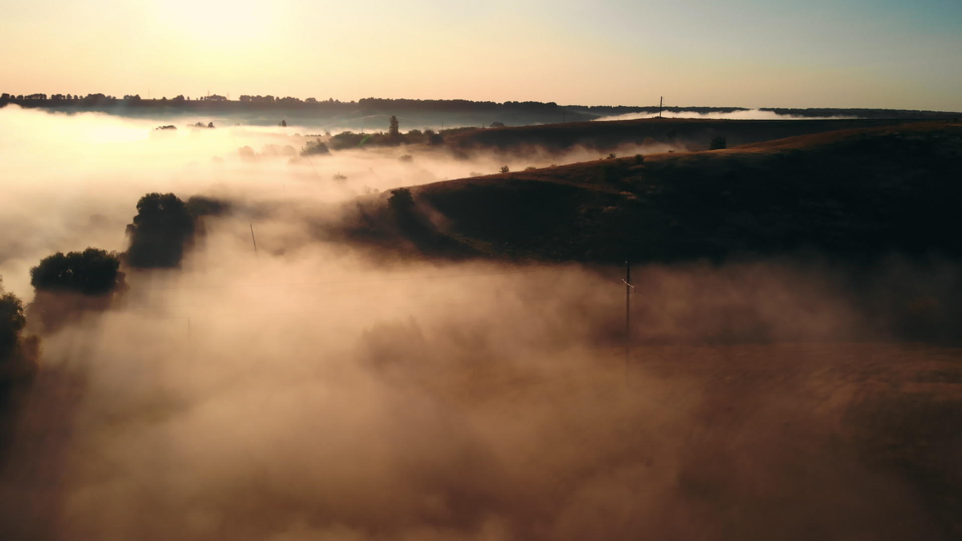 驾驶迷雾飞越野视频的预览图