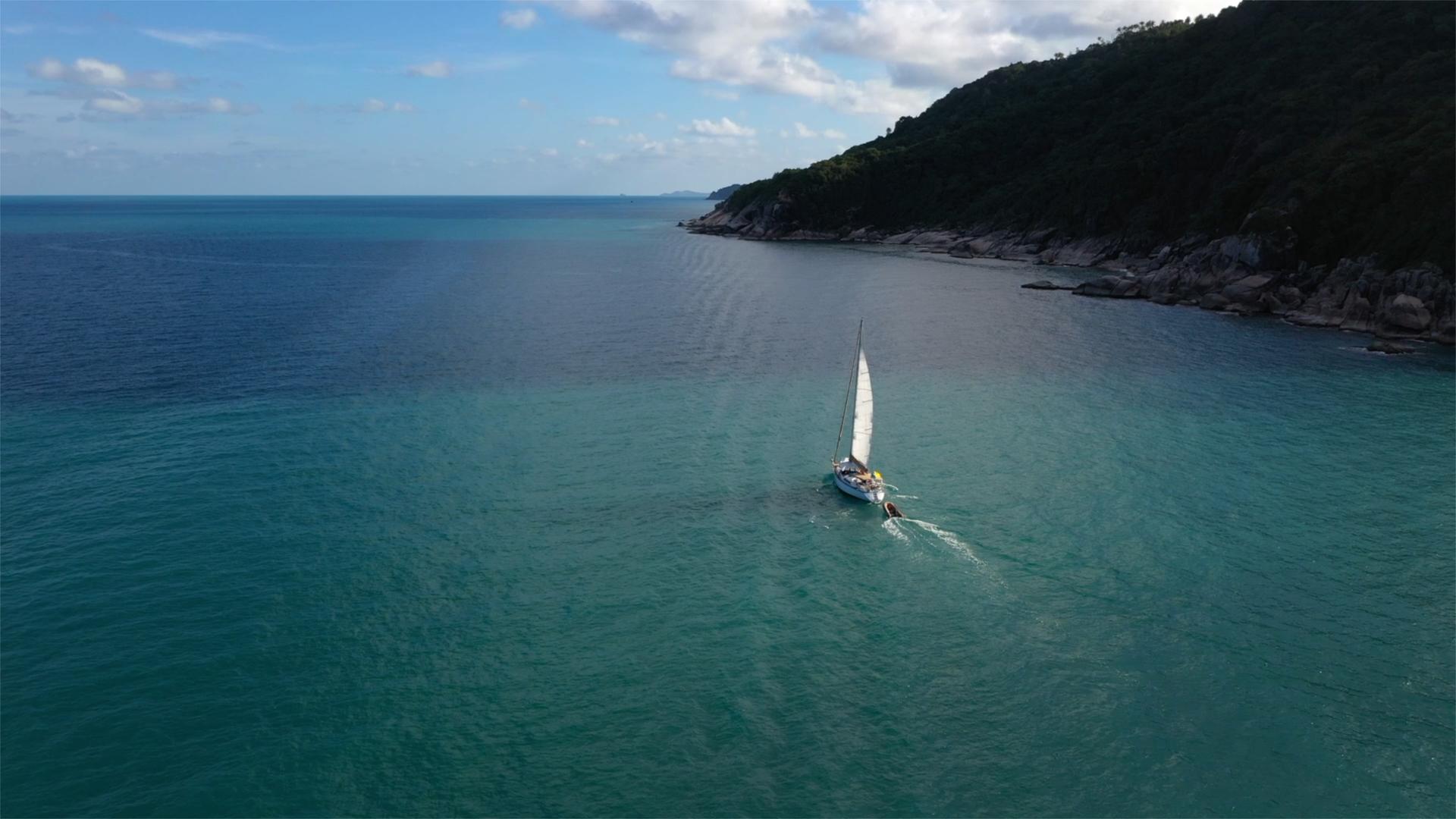 泰国帕岸岛的帆船视频的预览图