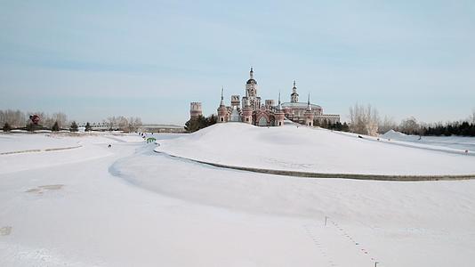 4k冰雪奇幻城堡庄园雪国冻土视频的预览图