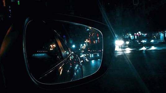 夜晚城市街景升格拍摄视频的预览图