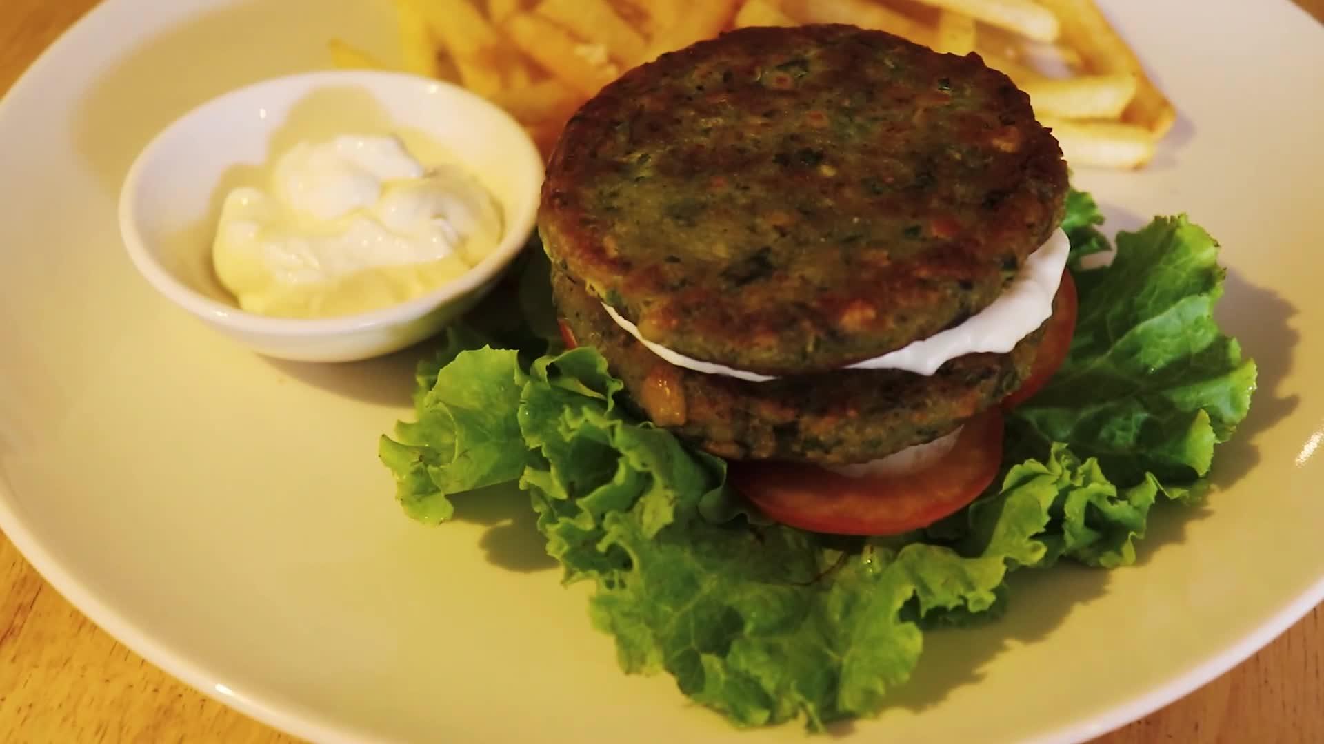 素食汉堡视频的预览图