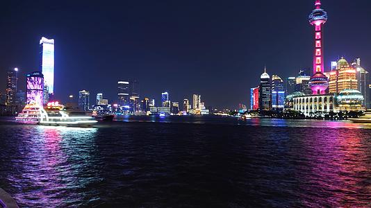 上海黄浦江夜景延时视频的预览图
