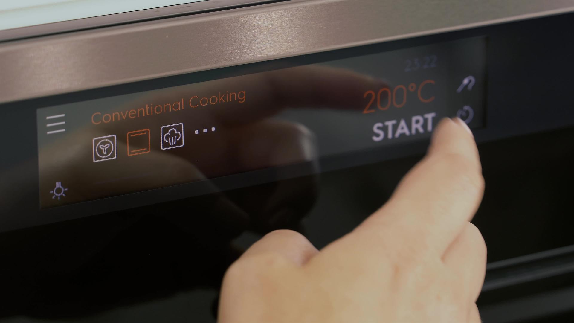 关闭烤箱电子触摸板视频的预览图