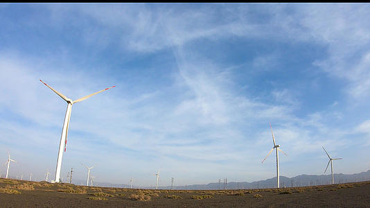 电力电网风电厂风车基础设施视频的预览图