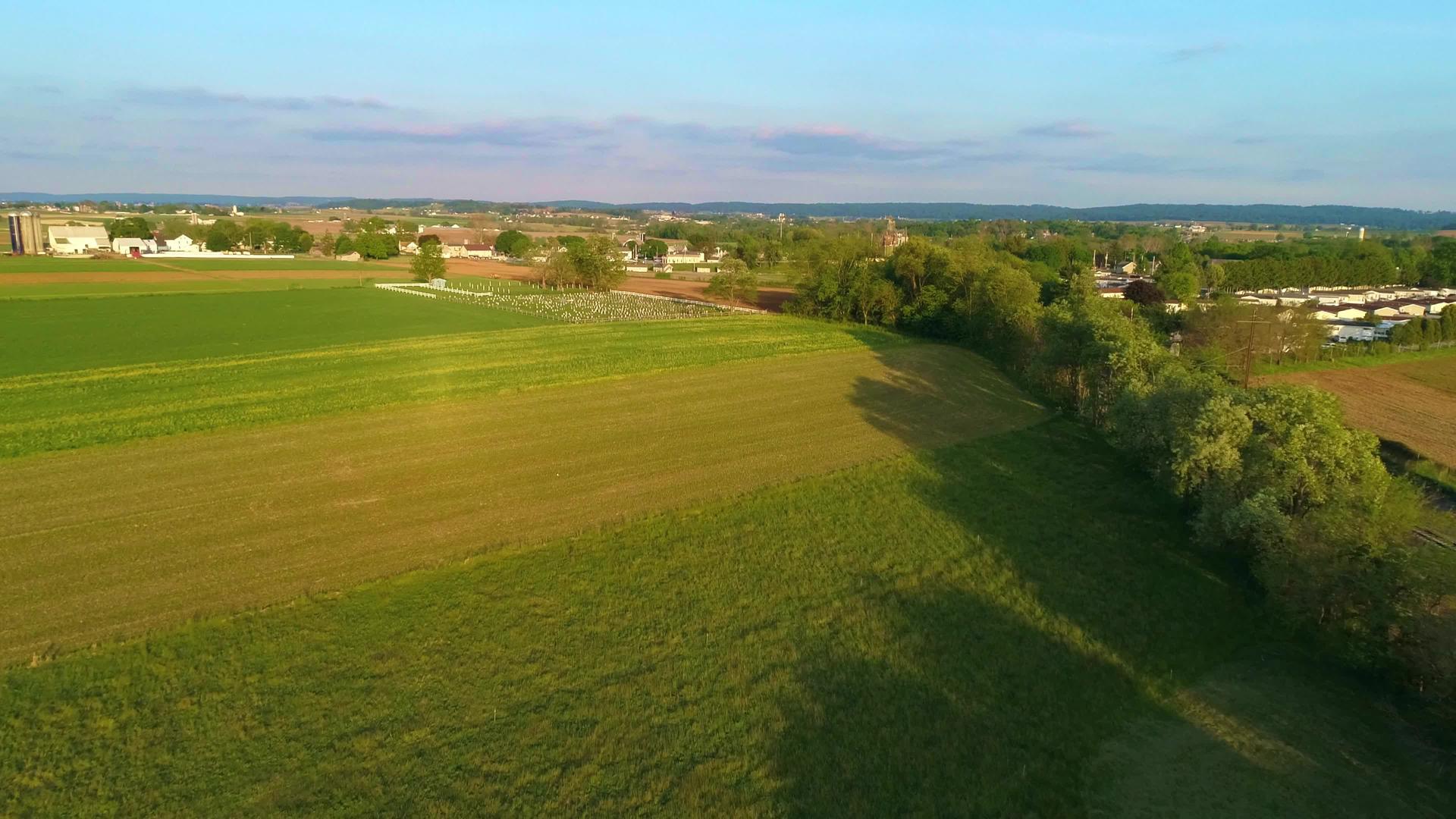 A农田和Amish空中观察积分计视频的预览图