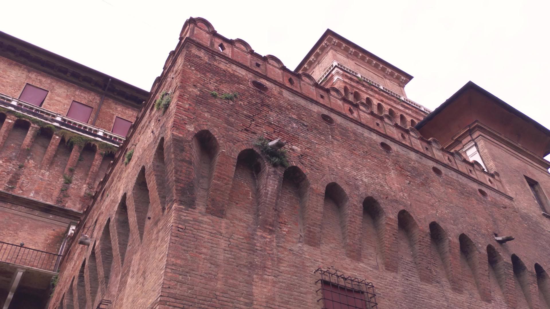 Ferrara城堡支罗详细细节5视频的预览图