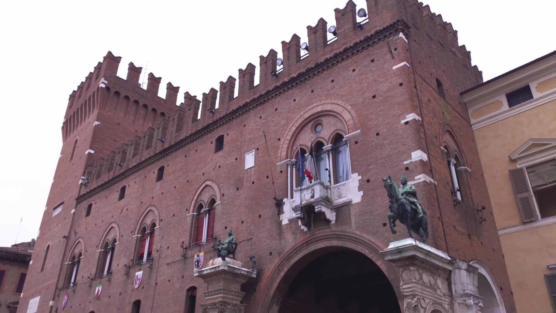 来自Ferrara2的falazzodelmurenciipio视频的预览图