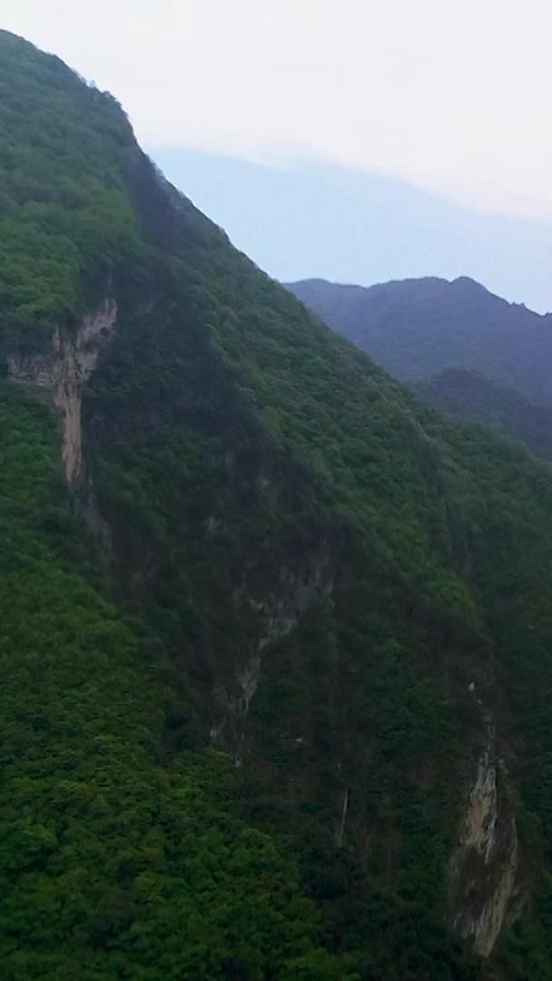 金丝峡大峡谷是陕南唯一的5A级景区视频的预览图