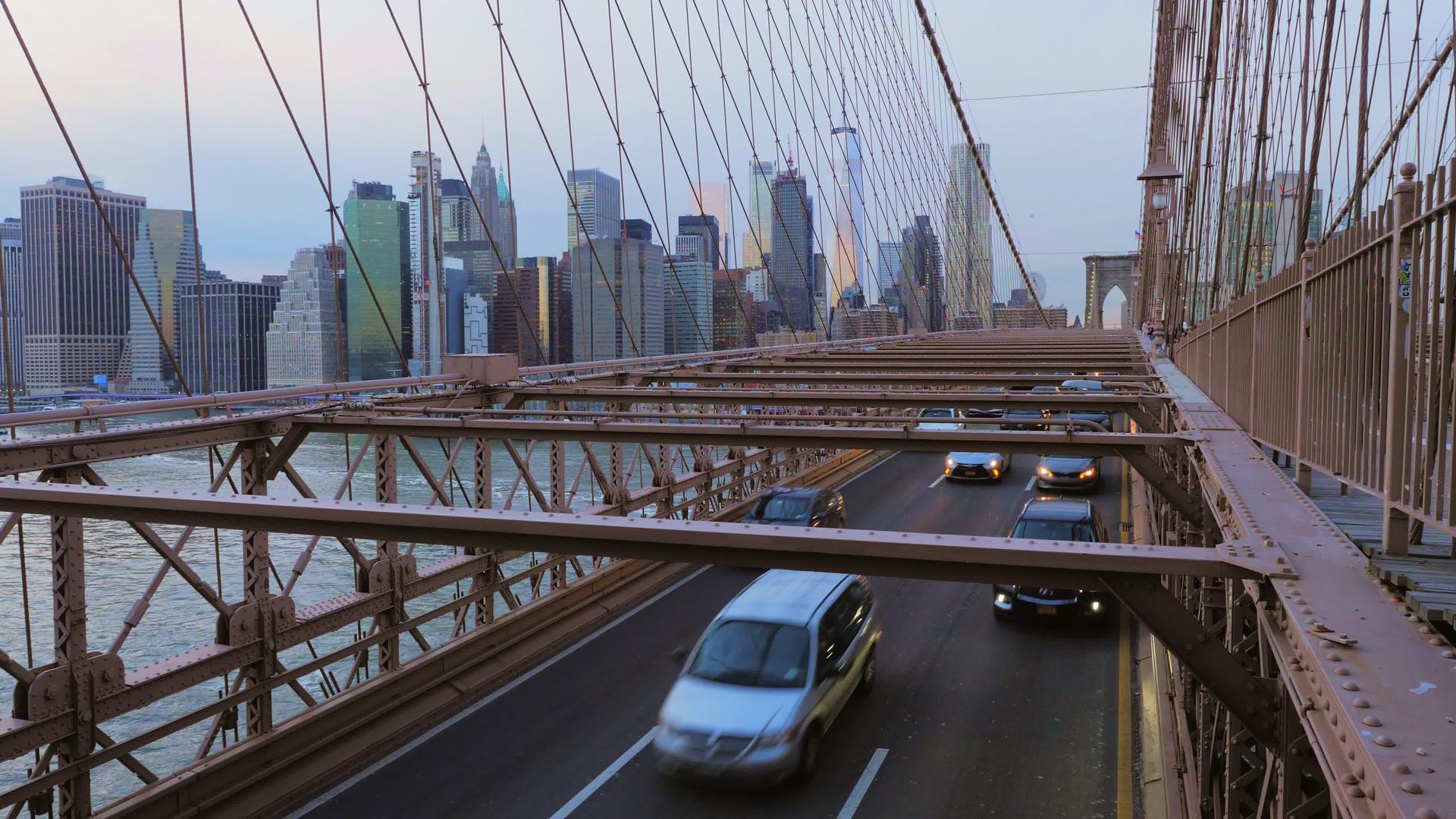 布鲁克林桥上的车道视频的预览图