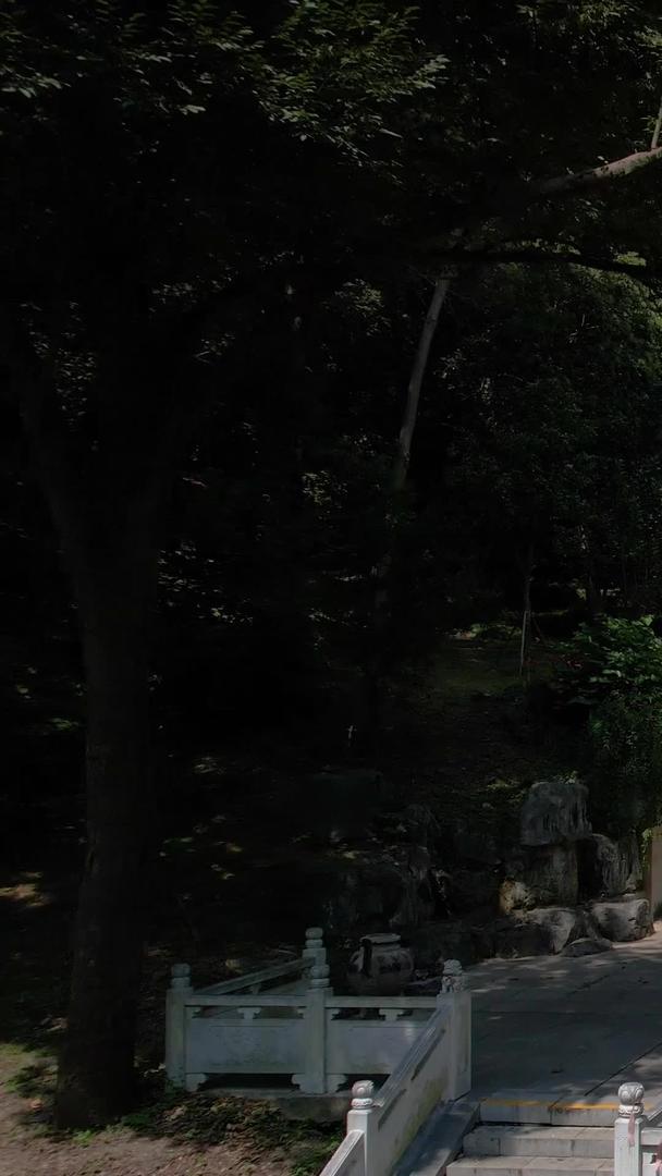 长江采石矶文化生态旅游景区广济寺航拍5A视频集合视频的预览图