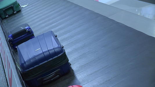 载重行李运输车视频的预览图
