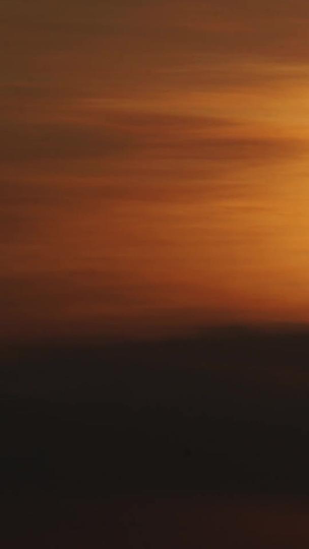 拍摄夕阳日落云层延时摄影视频的预览图