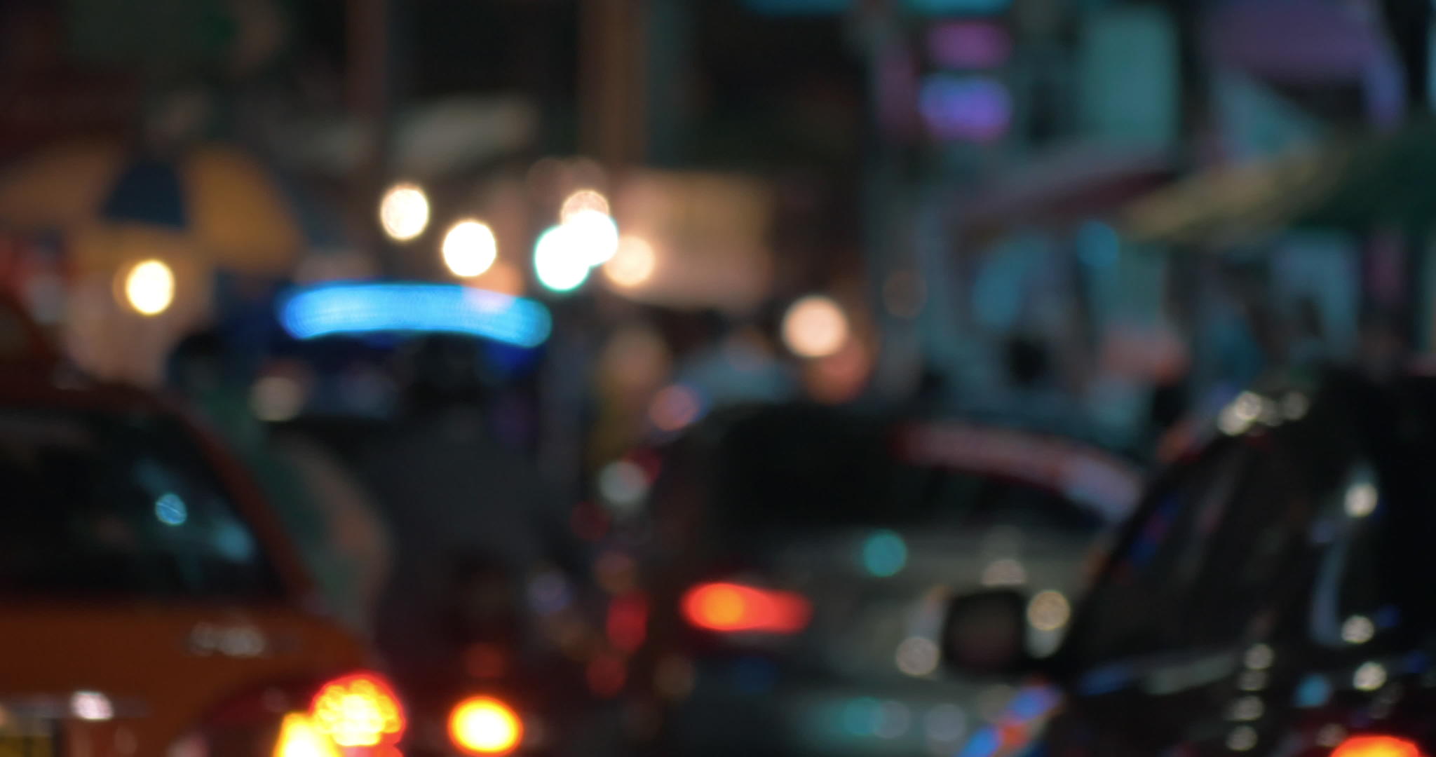 泰国班戈克的夜间交通视频的预览图