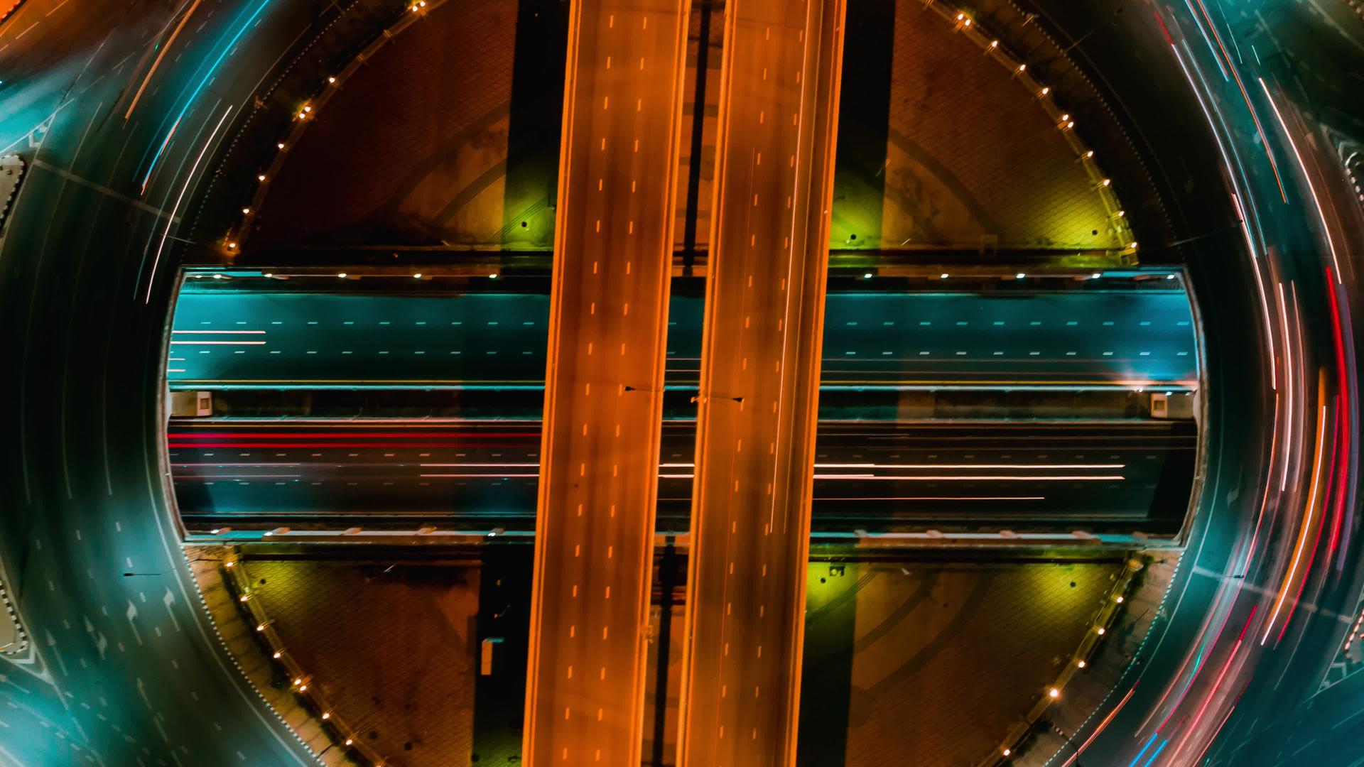 延时高速公路顶视图CirclRoad重要的交通基础设施视频的预览图