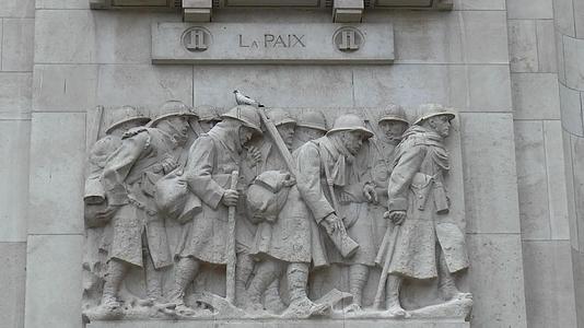 伊霍尔利尔战争纪念馆位于伊霍尔利尔视频的预览图