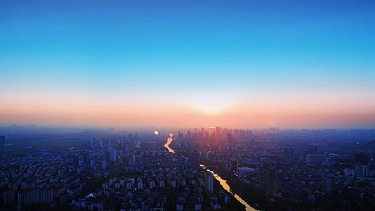 城市日出东方视频的预览图