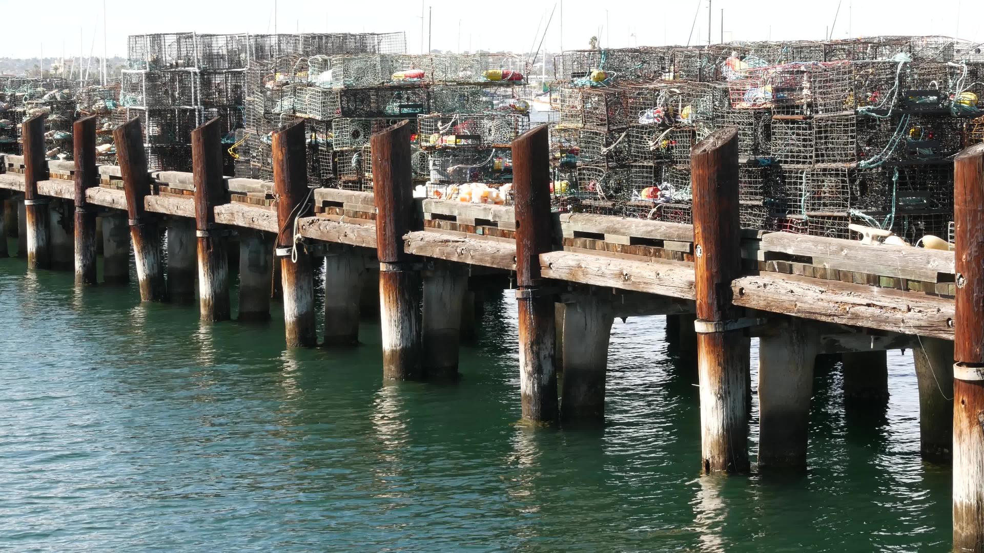 美国加州圣地亚哥港码头商业码头渔业陷阱视频的预览图