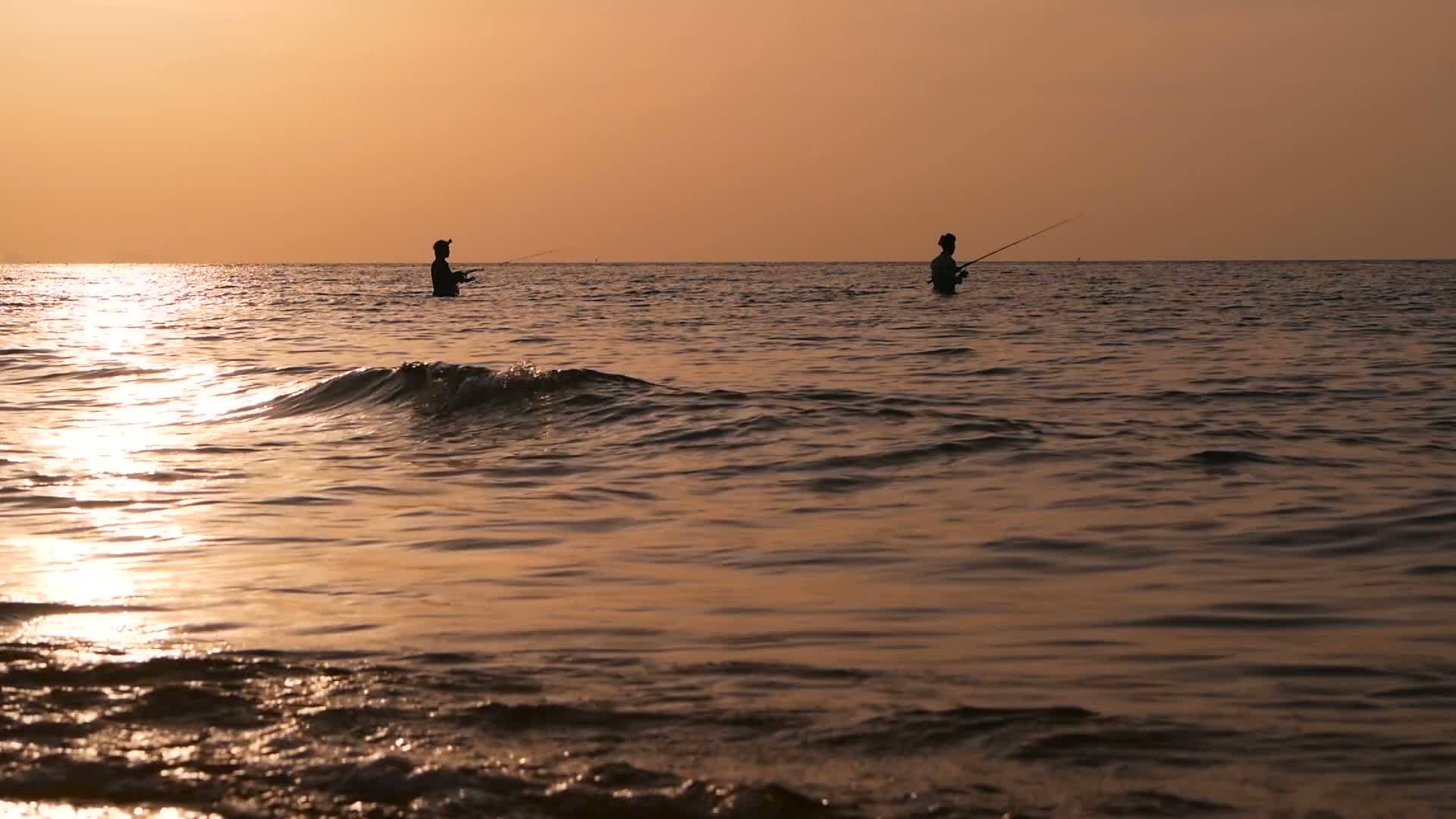 当日落时间旋转时渔夫在运动中打磨脚影亚洲人占领了传统的亚洲人视频的预览图