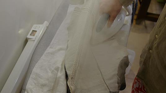 裁缝熨烫定制西装马毛帆布浮动帆布视频的预览图
